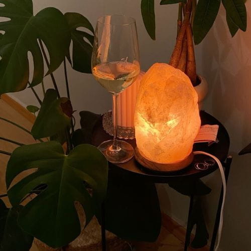 Replacing Bulbs in Himalayan Salt Lamps: A Step-by-Step Guide